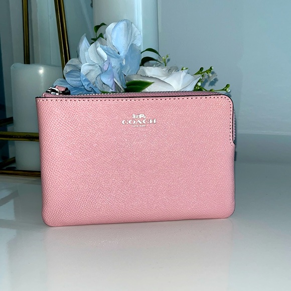 Coach Handbags - COACH Wristlet